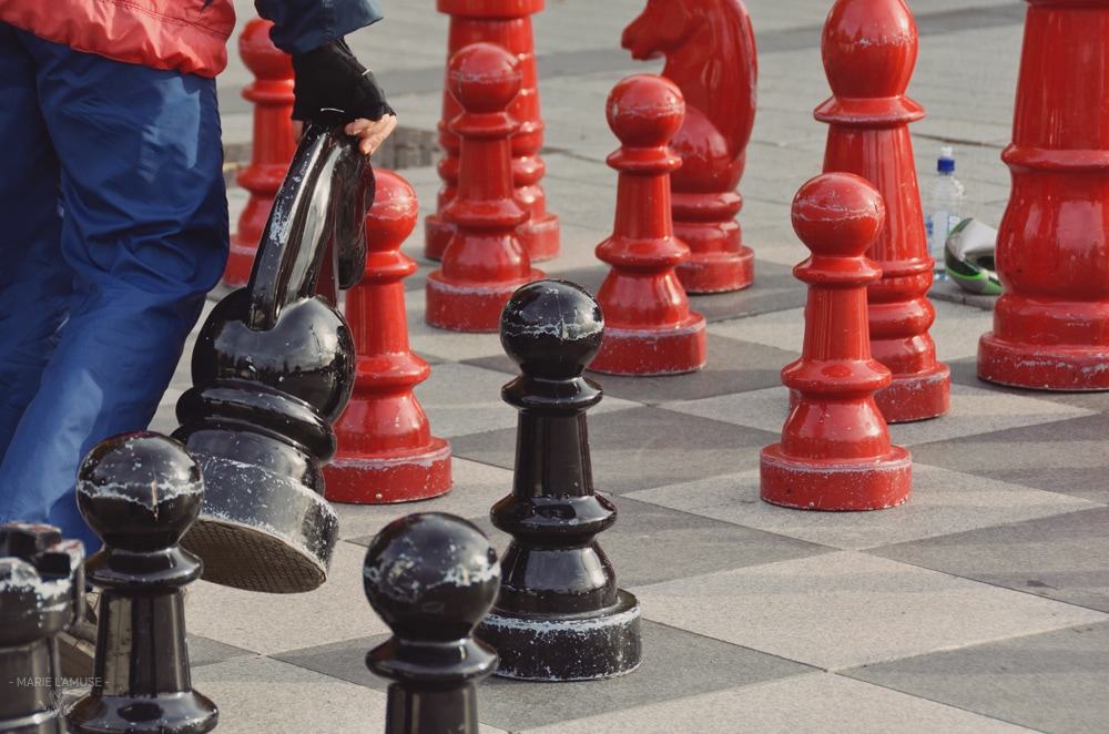 Le jeu d'échecs géant de Cathedral Square