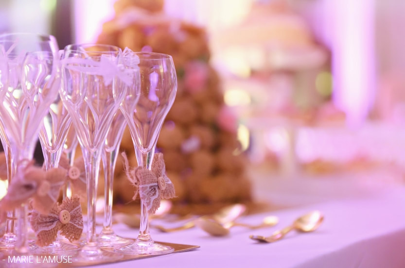 Mariage, Soirée, Flûtes de champagne, Larringes Haute Savoie 2020, Photographe Marie l'Amuse