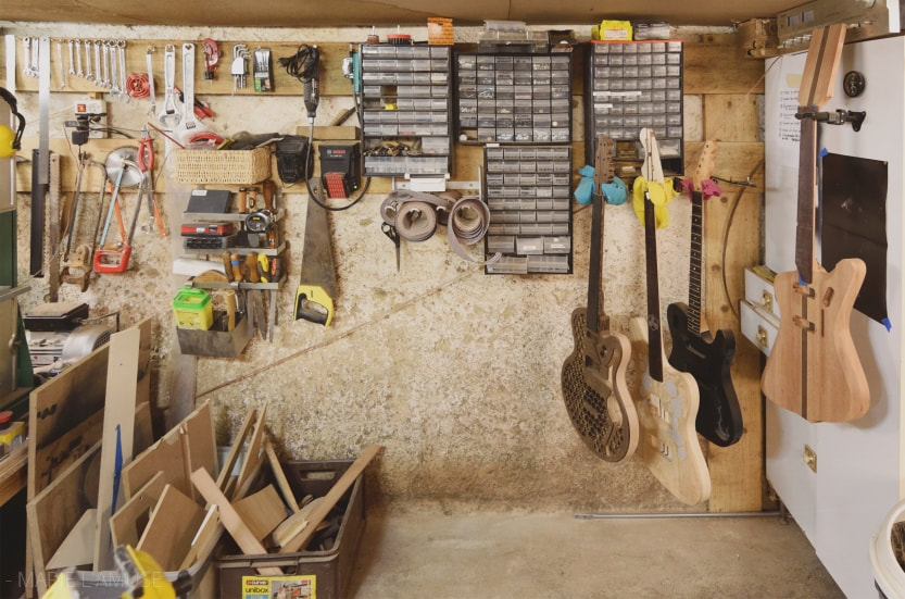 Reportage professionnel, entreprise, L'atelier de guitares du luthier Kraken, France, Photographe Marie l'Amuse
